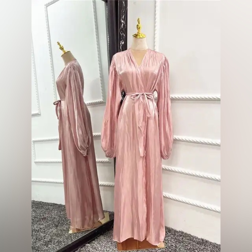 Pink Aaliyah Abaya